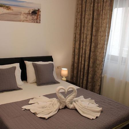 Bluewaves Apartment Mamaia Nord Năvodari Εξωτερικό φωτογραφία