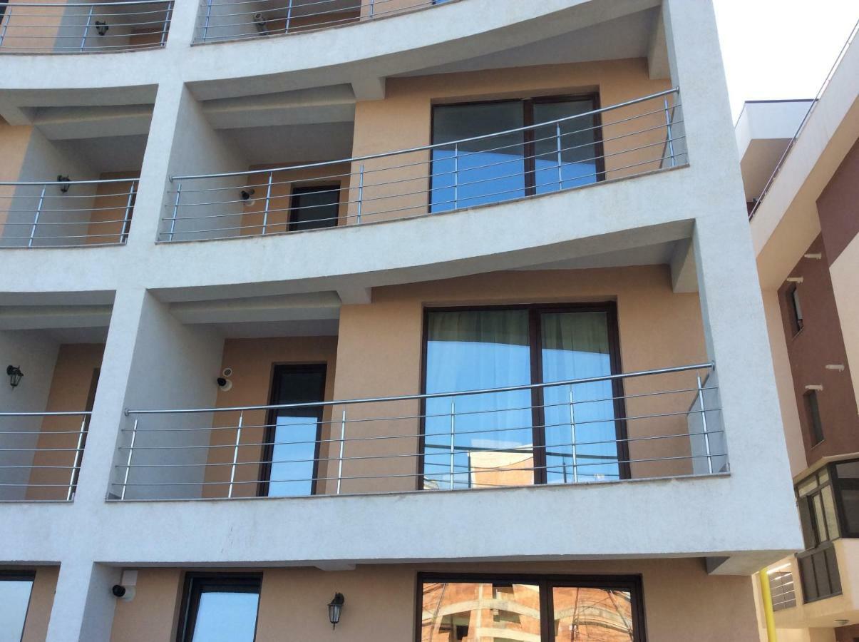 Bluewaves Apartment Mamaia Nord Năvodari Εξωτερικό φωτογραφία