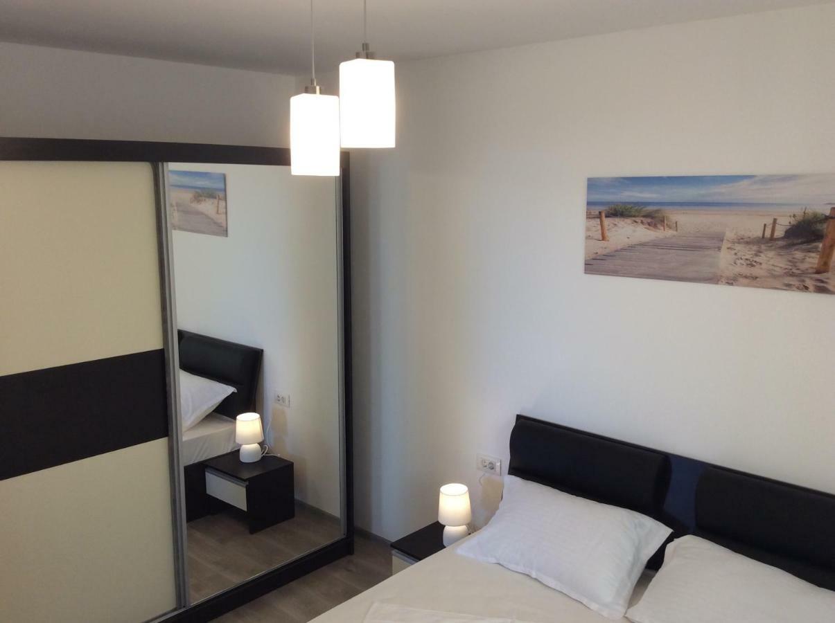 Bluewaves Apartment Mamaia Nord Năvodari Εξωτερικό φωτογραφία