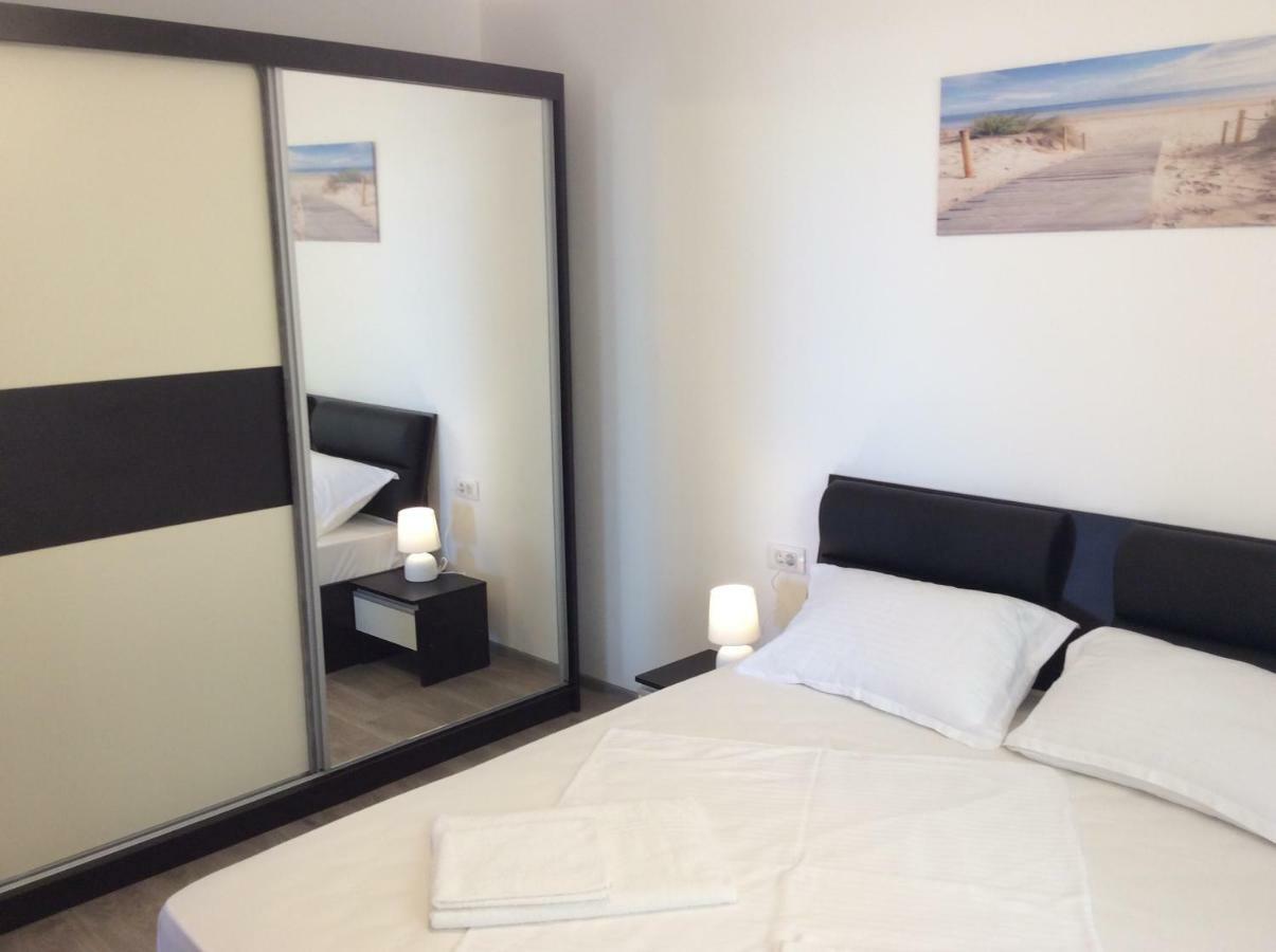 Bluewaves Apartment Mamaia Nord Năvodari Εξωτερικό φωτογραφία
