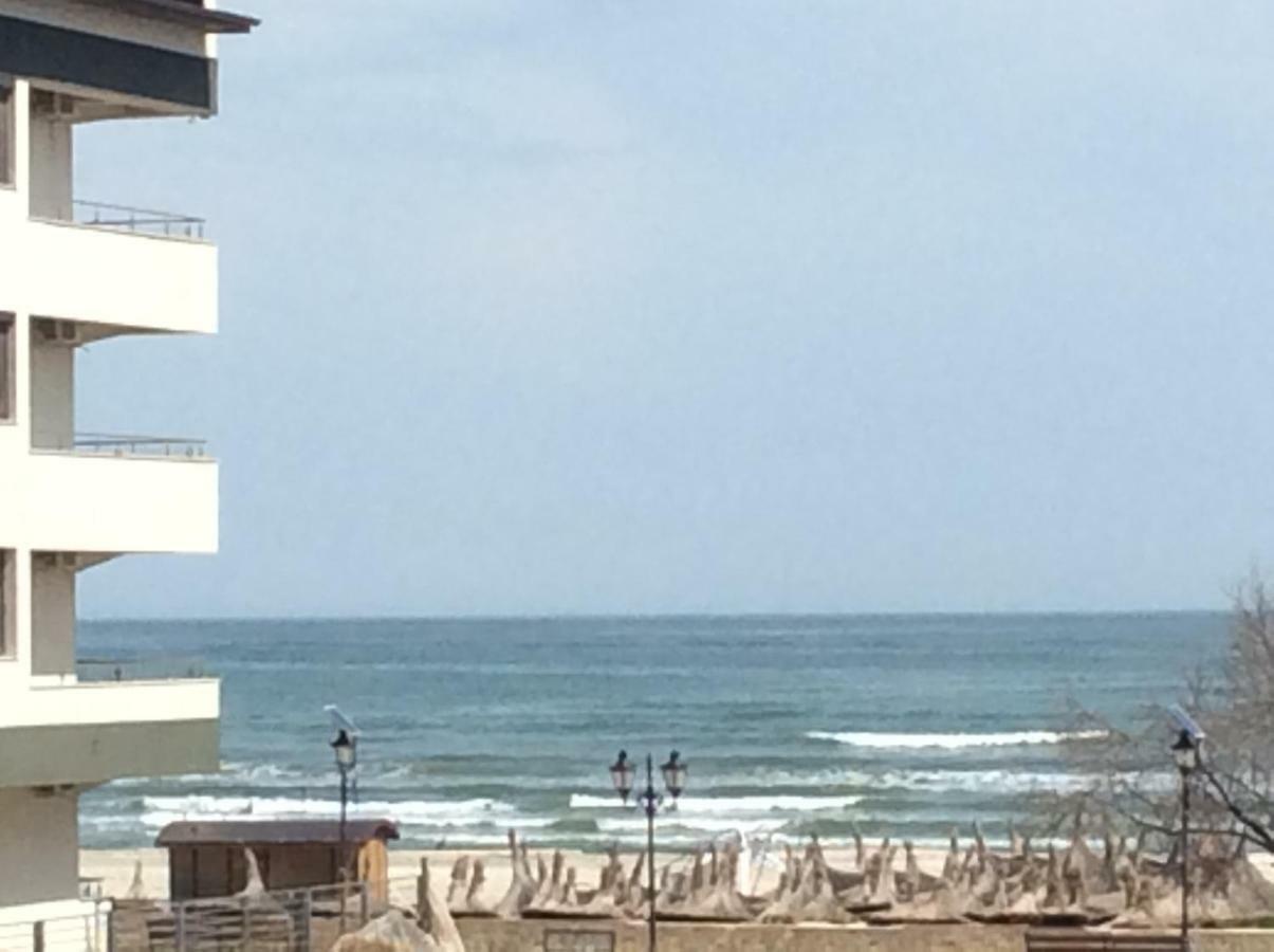 Bluewaves Apartment Mamaia Nord Năvodari Εξωτερικό φωτογραφία